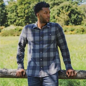 NWT Flag & Anthem Casual Plaid Button Down Cotton Shirt